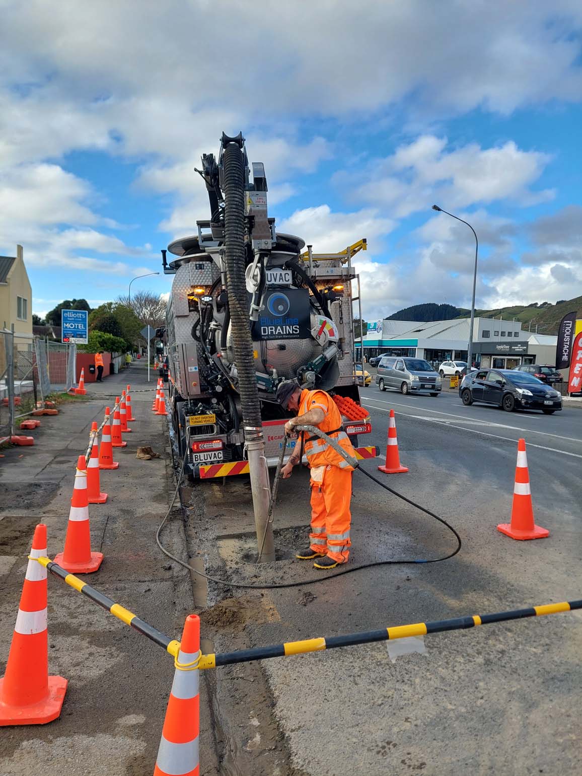 Unearth Excellence with Hydro Excavation! BlueLine Drains