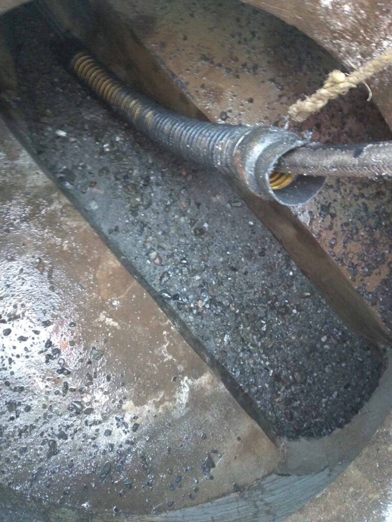 Clear the Way for Maximum Flow (7)